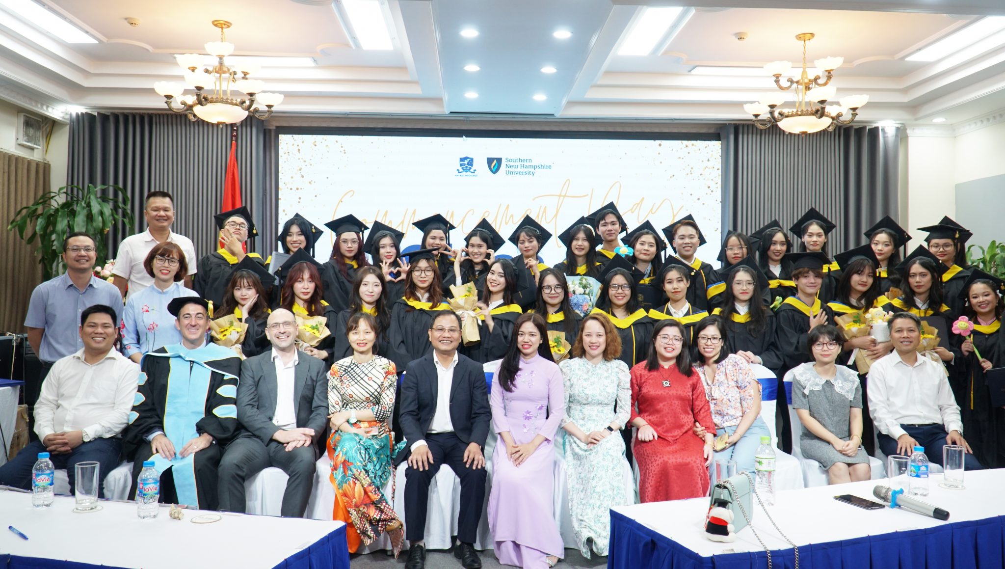 Commencement For Students Majoring In Economics – Finance QH.2019 ...