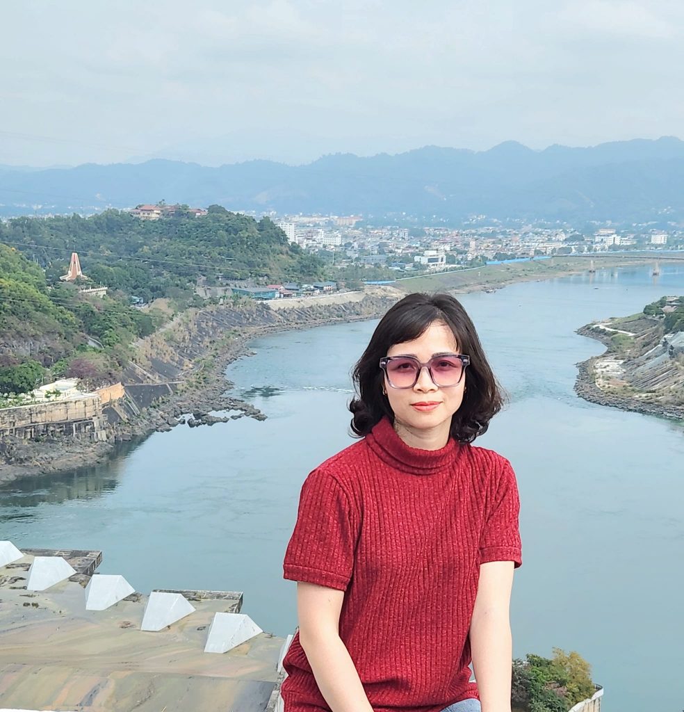 Dr ho thi giang foreign language specialized school university of