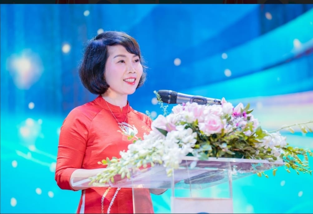 Dr do thi ngoc chi foreign language specialized school university
