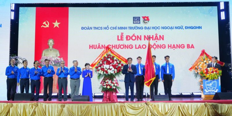 DHQGHN-tang-hoa-CM-1024×683