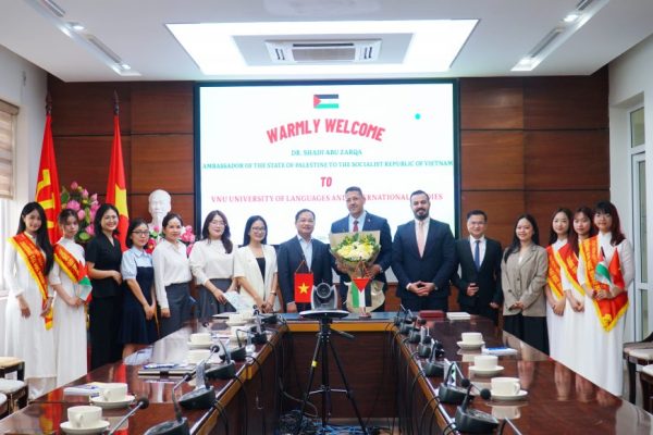 ULIS Meets with the Ambassador of the State of Palestine to Vietnam